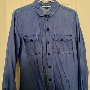 DENIM BUTTON DOWN SHIRT